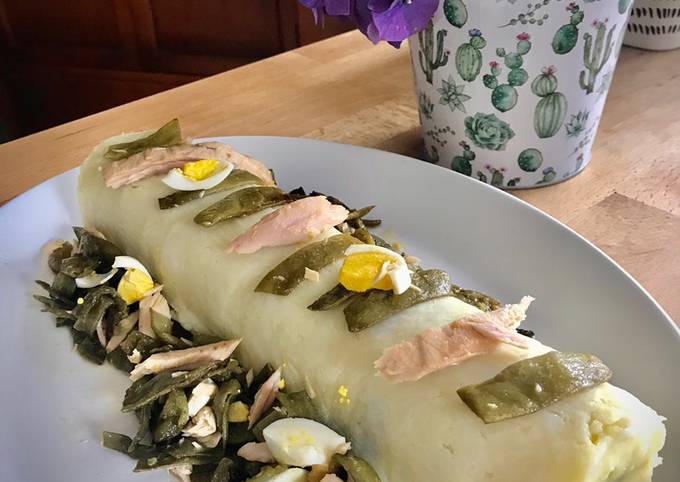 Brazo de patata con judías y bonito