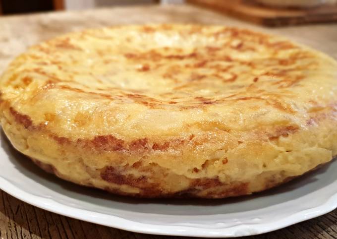 Tortilla de Patatas o Tortilla Española